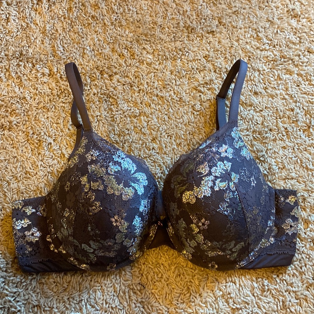 Victoria’s Secret perfect shape bra size 36 DD
